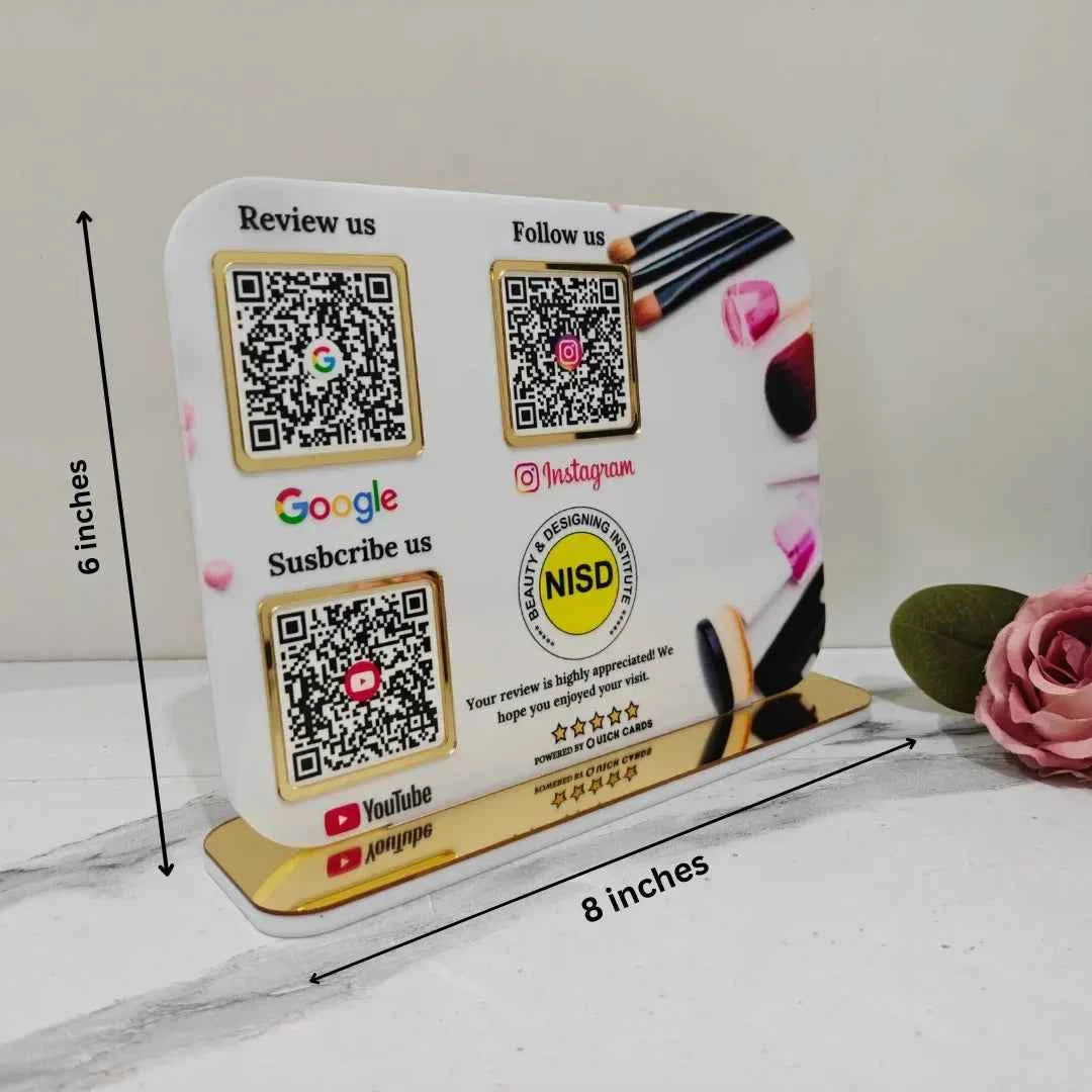 Makeup Studio 3 QR Standee