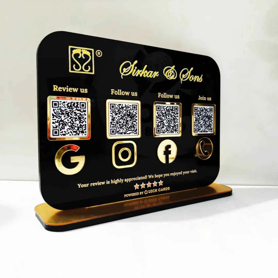 4 QR black Standee